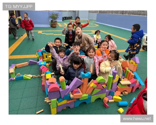 请挑战搭房子抖音小游戏，考验你的创造力与动手能力，快来试试吧！